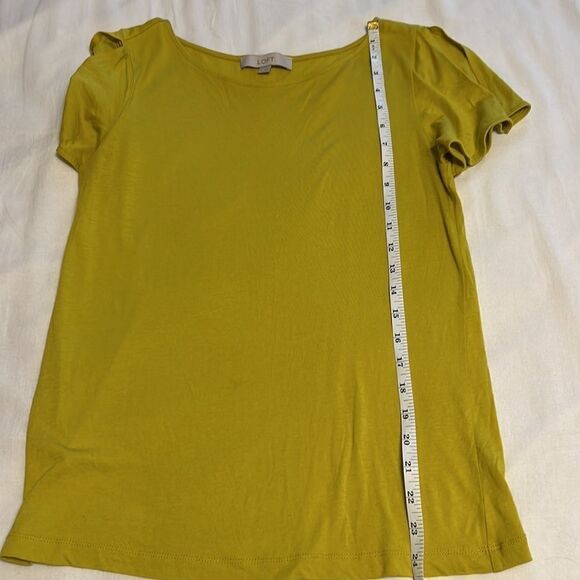 LOFT ladies tshirt. XS. Chartreuse - Picture 5 of 7